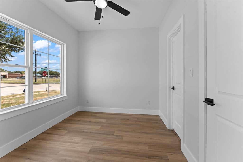 3825 Williamsburg Drive