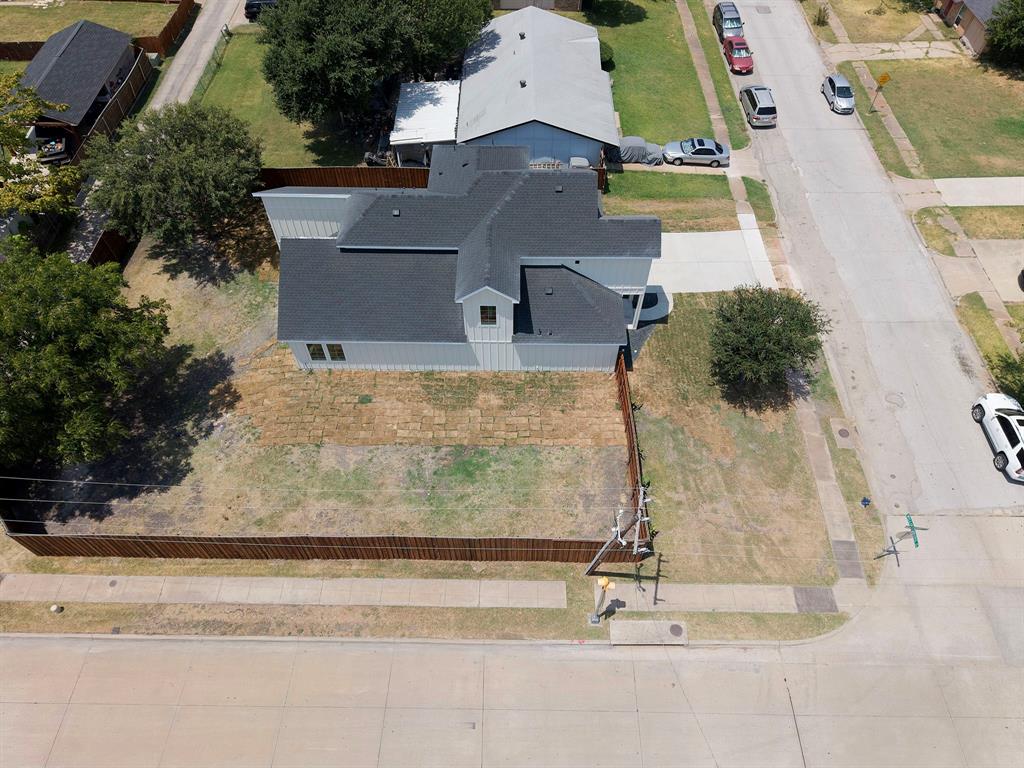 3825 Williamsburg Drive