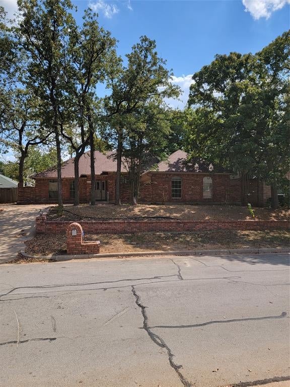 4904 Saddleback Road