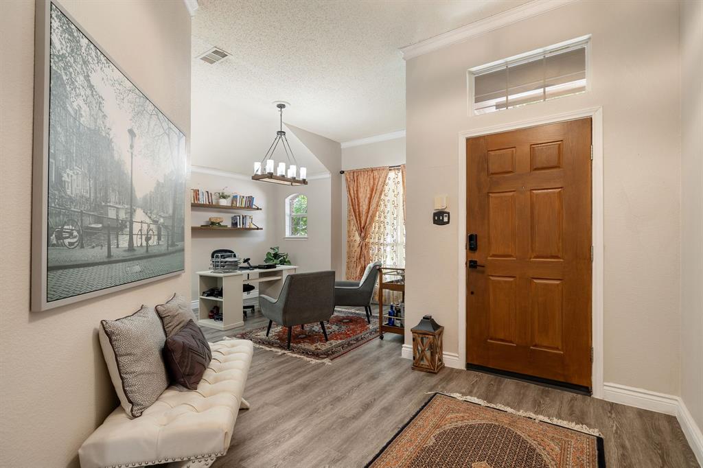 7808 Vista Creek Lane