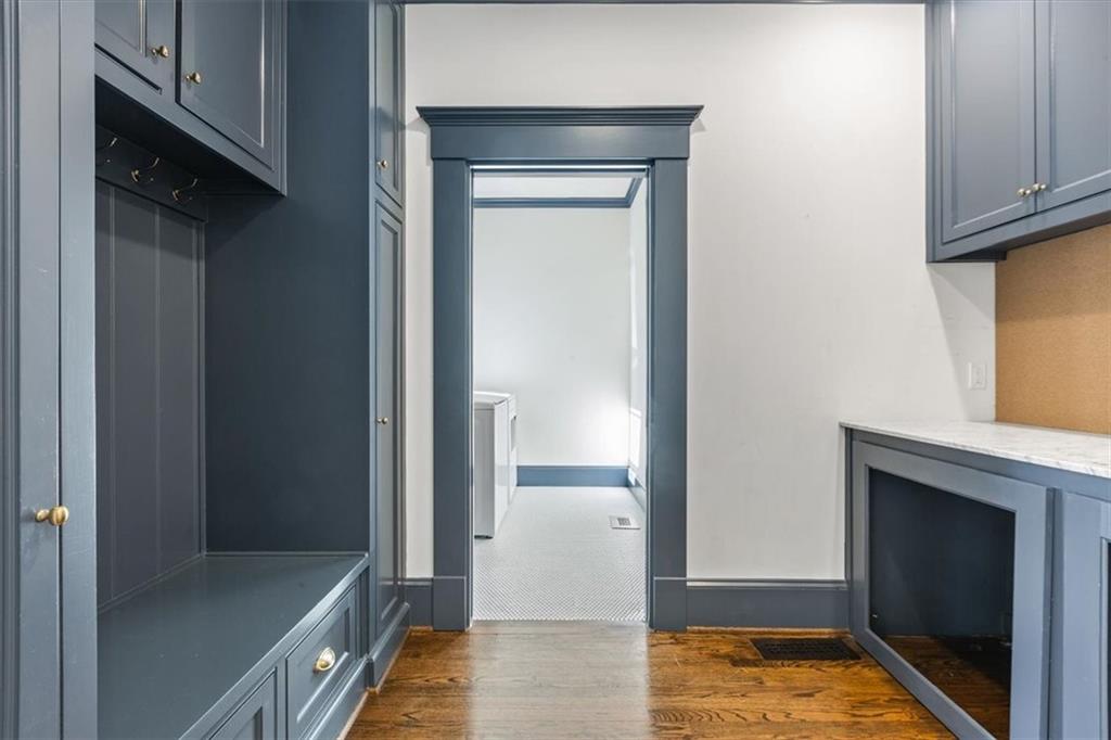 Mt Lookout - Residential