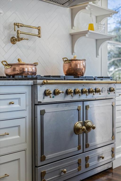 Mt Lookout - Residential