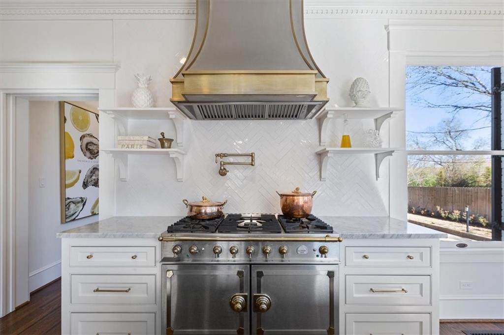 Mt Lookout - Residential