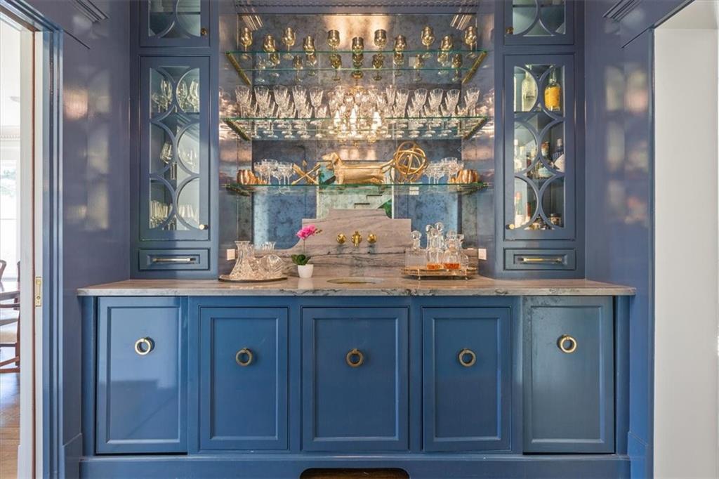 Mt Lookout - Residential