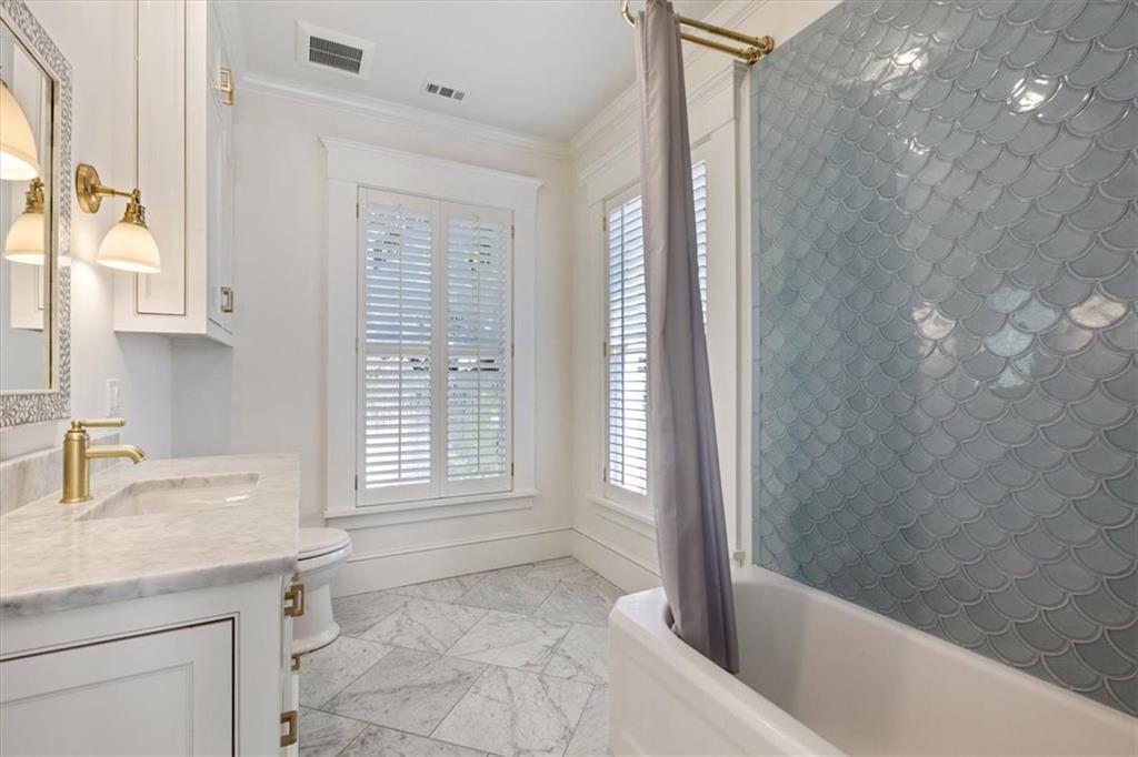 Mt Lookout - Residential