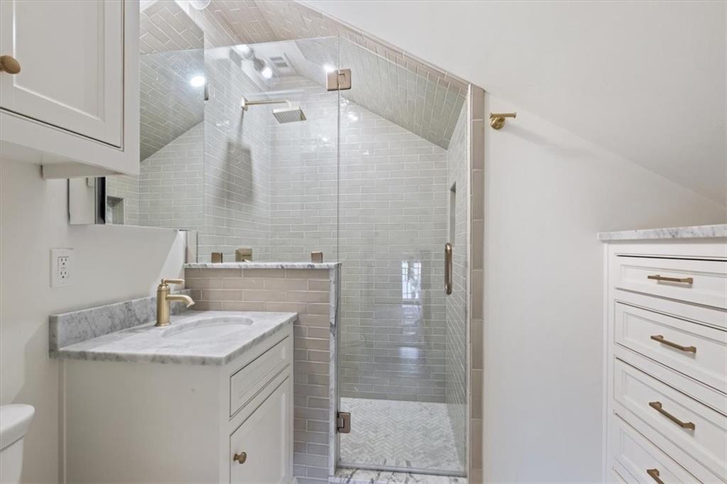 Mt Lookout - Residential