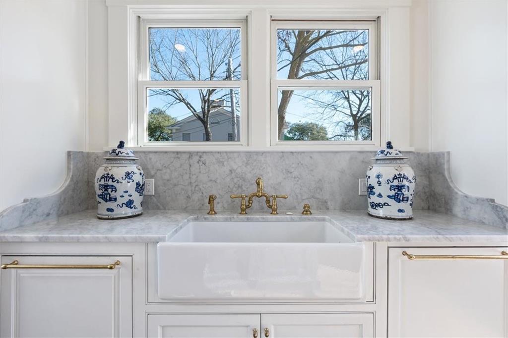 Mt Lookout - Residential