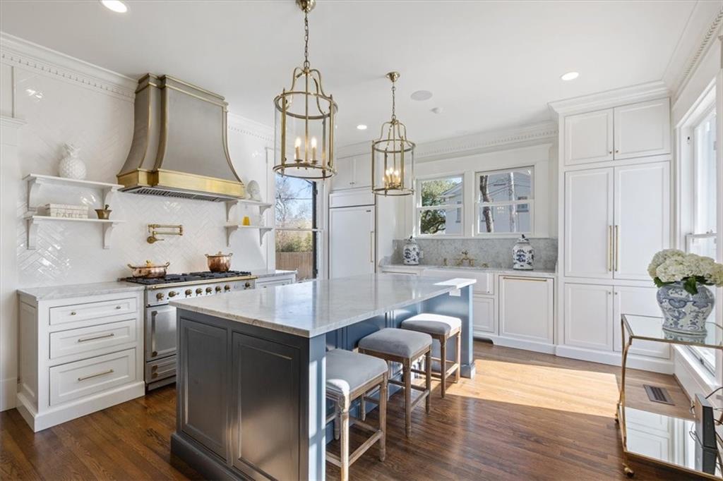 Mt Lookout - Residential