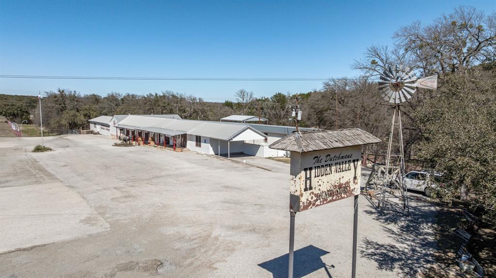 3408 N US Highway 281