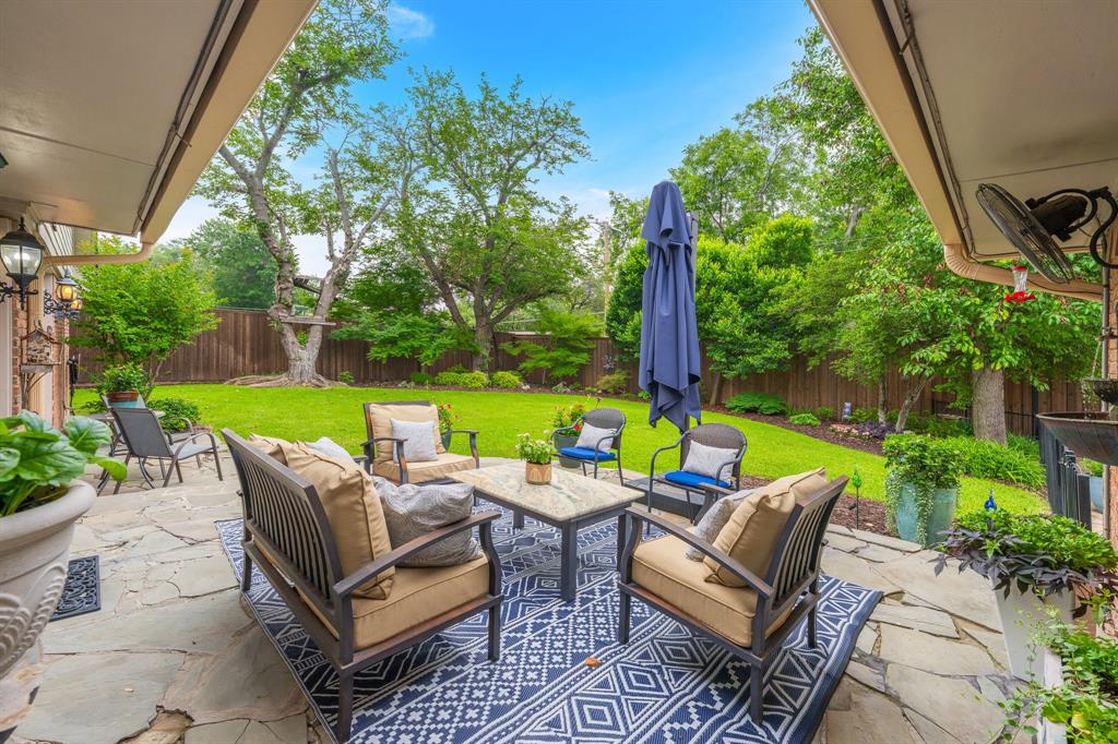 7110 Mossvine Drive