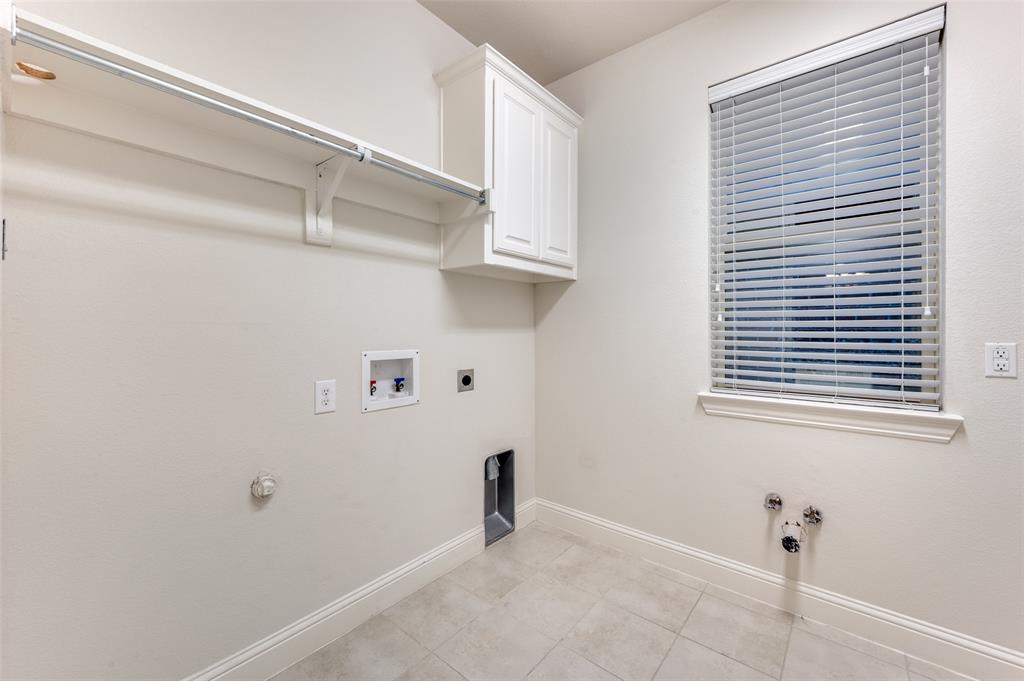 Villas at the Studios - Residential