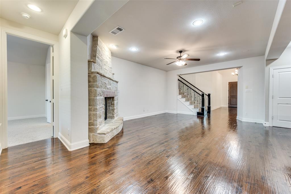 Villas at the Studios - Residential