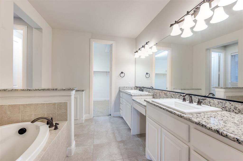 Villas at the Studios - Residential