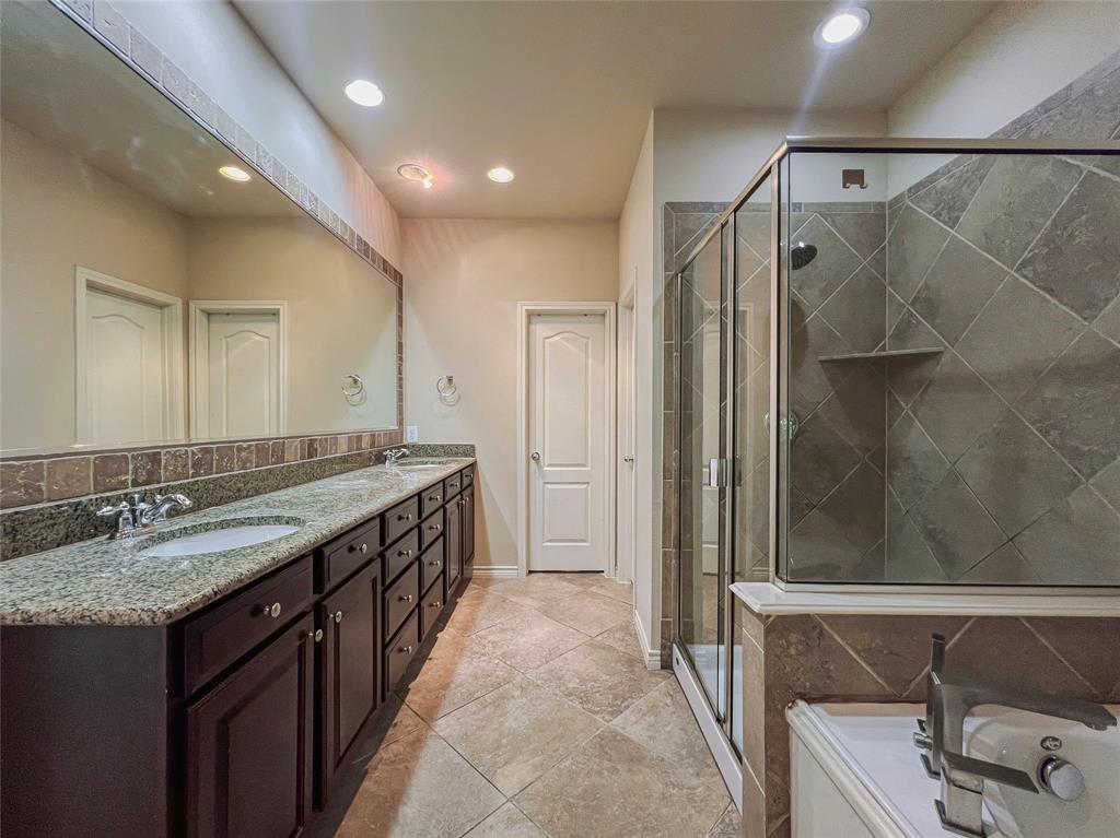 Townhomes District - Residential Lease