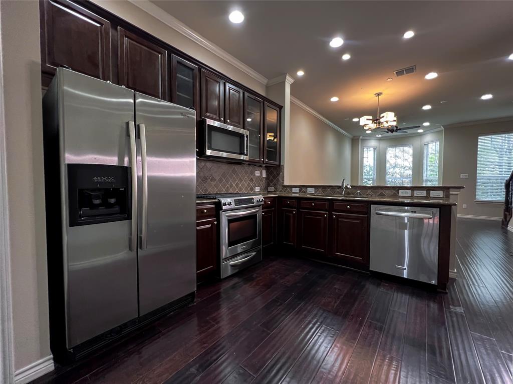 Townhomes District - Residential Lease