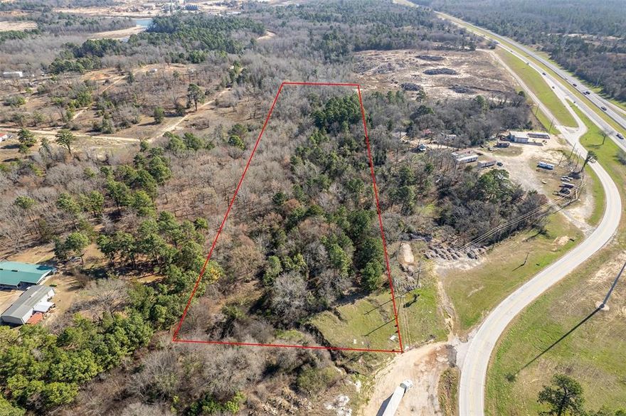 Don't miss this opportunity for 8.61 unrestricted acres with I-20 visibility in a rapidly growing area! Positioned on the northeast side of I-20 & FM 14 State Park Highway. Prime for development or investment. Perfect for businesses looking for great exposure and easy access. Ideal for commercial, residential, industrial, warehousing, storage units, RV park, truck or car wash center, restaurant, and more.   

Key Features:
105.83 feet of I-20 frontage access. 
38,000+ annual average daily traffic (TxDOT). 
Unrestricted use. 
Owner Financing Available. 
Survey available.