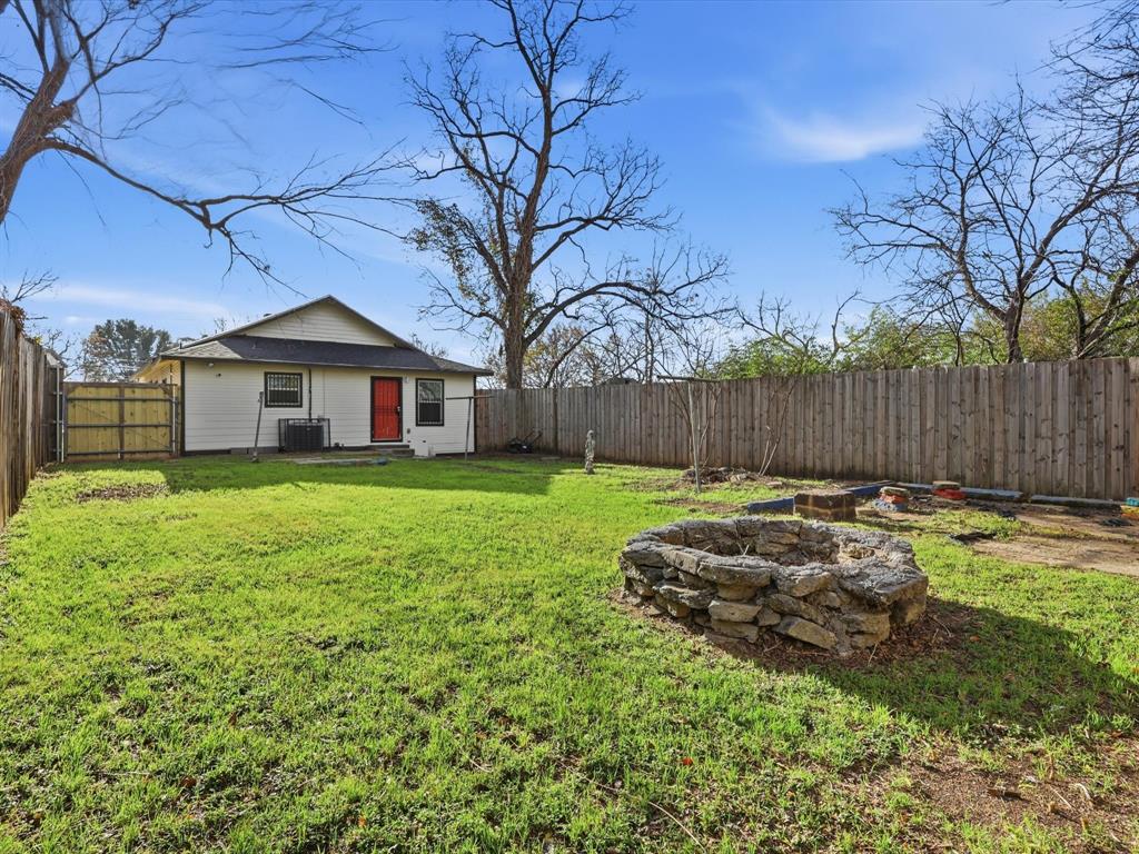 KAHN E M & CO EMP LOAN & SAV A - Residential