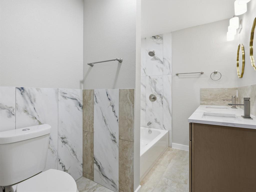 KAHN E M & CO EMP LOAN & SAV A - Residential