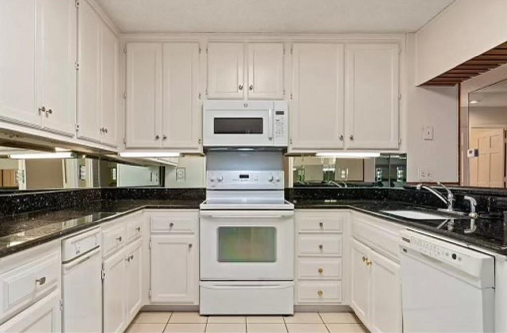 Reflection Bay Condo On Lake Arl - Residential