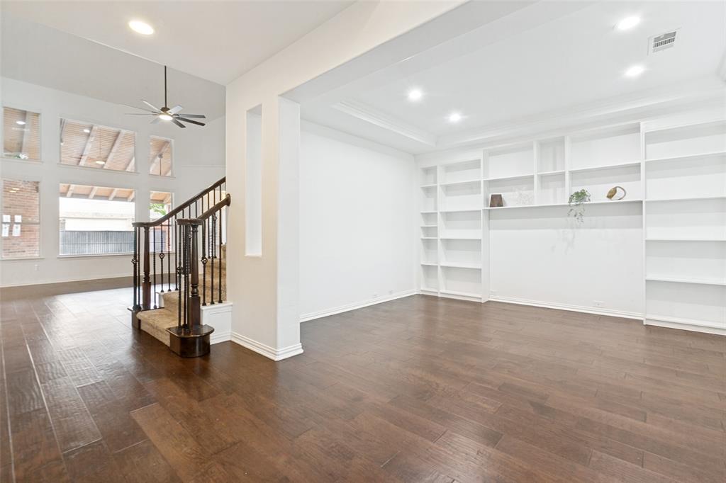 1610 Harvest Glen Drive