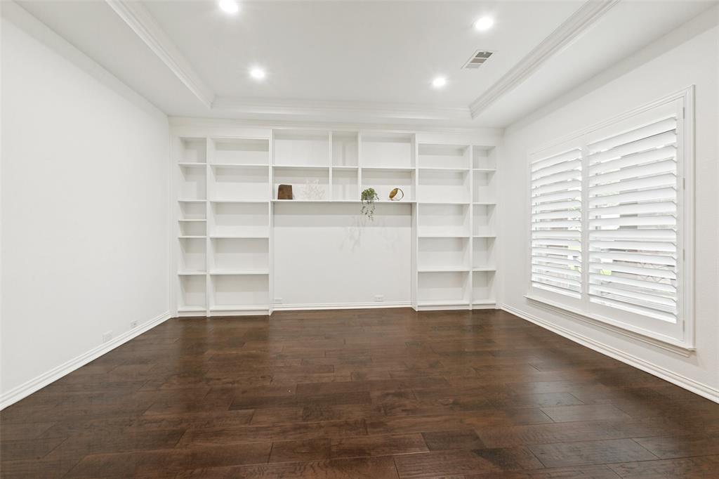 1610 Harvest Glen Drive