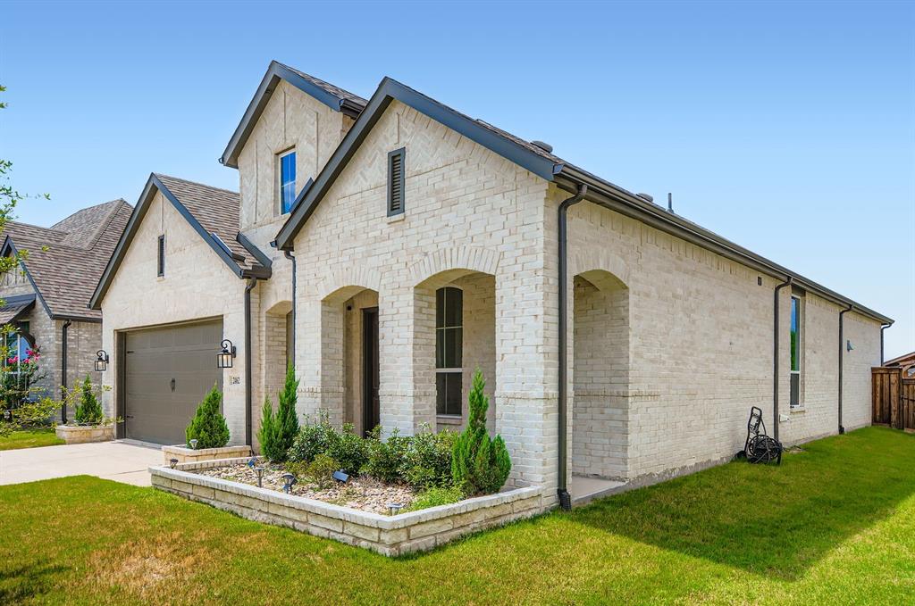 2462 Brightling Bend