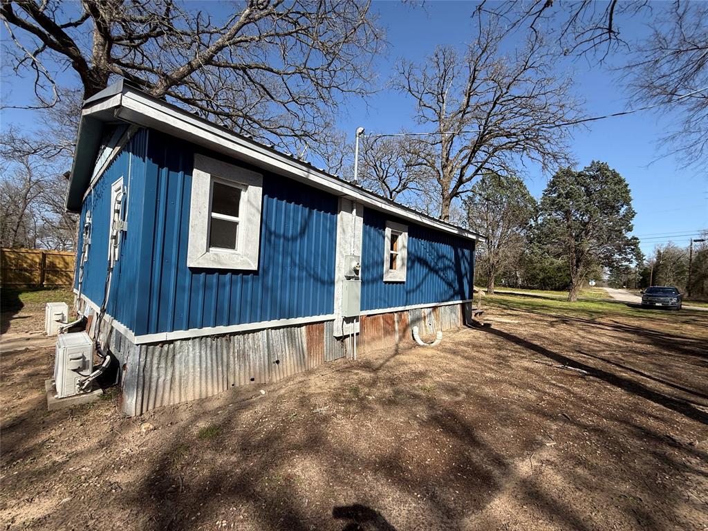 1860 San Saba Street