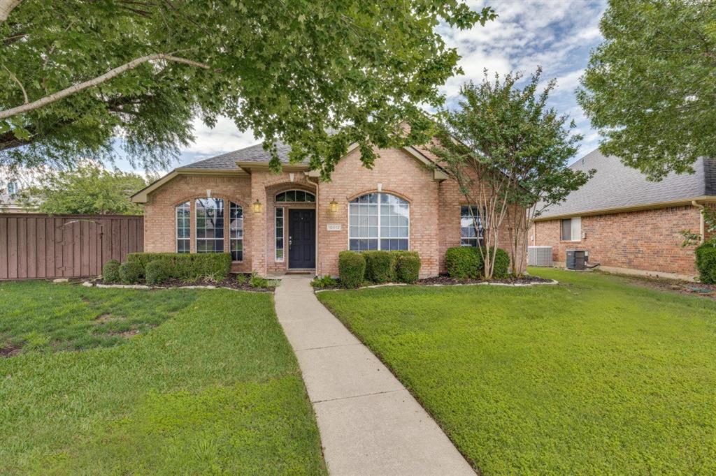 10812 Wild Oak Drive