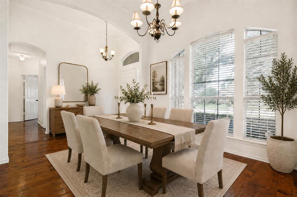 10812 Wild Oak Drive