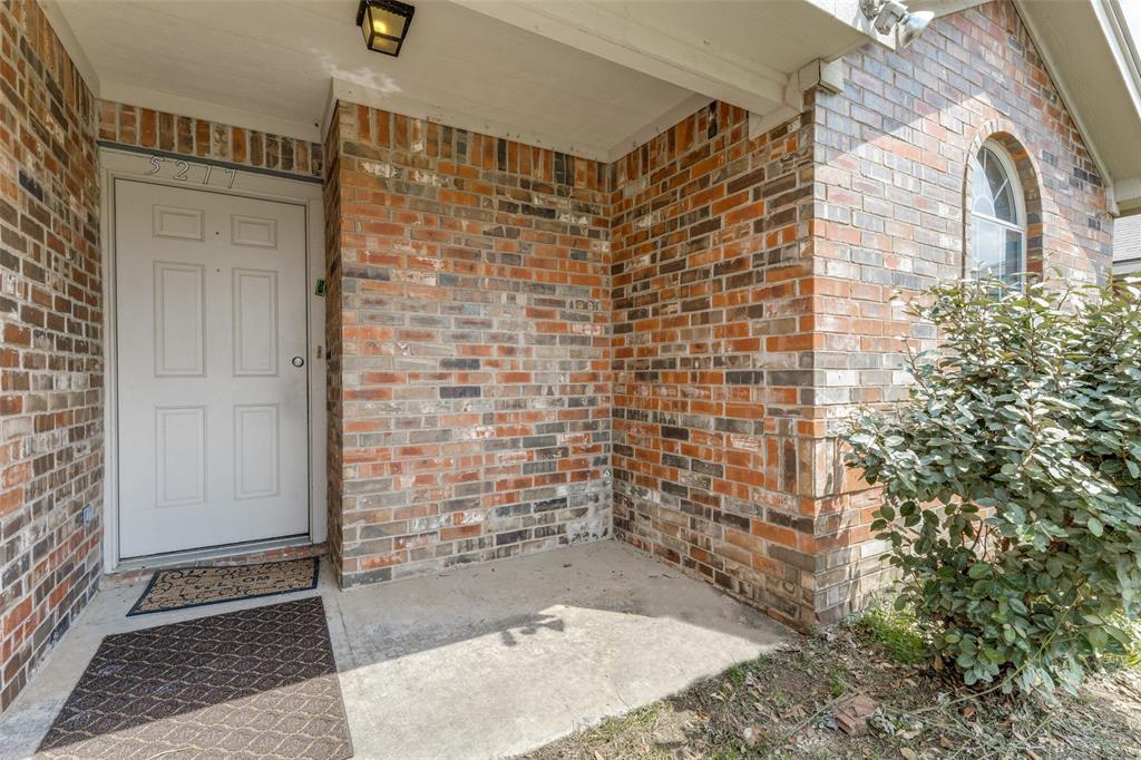 5217 Sioux Creek Lane