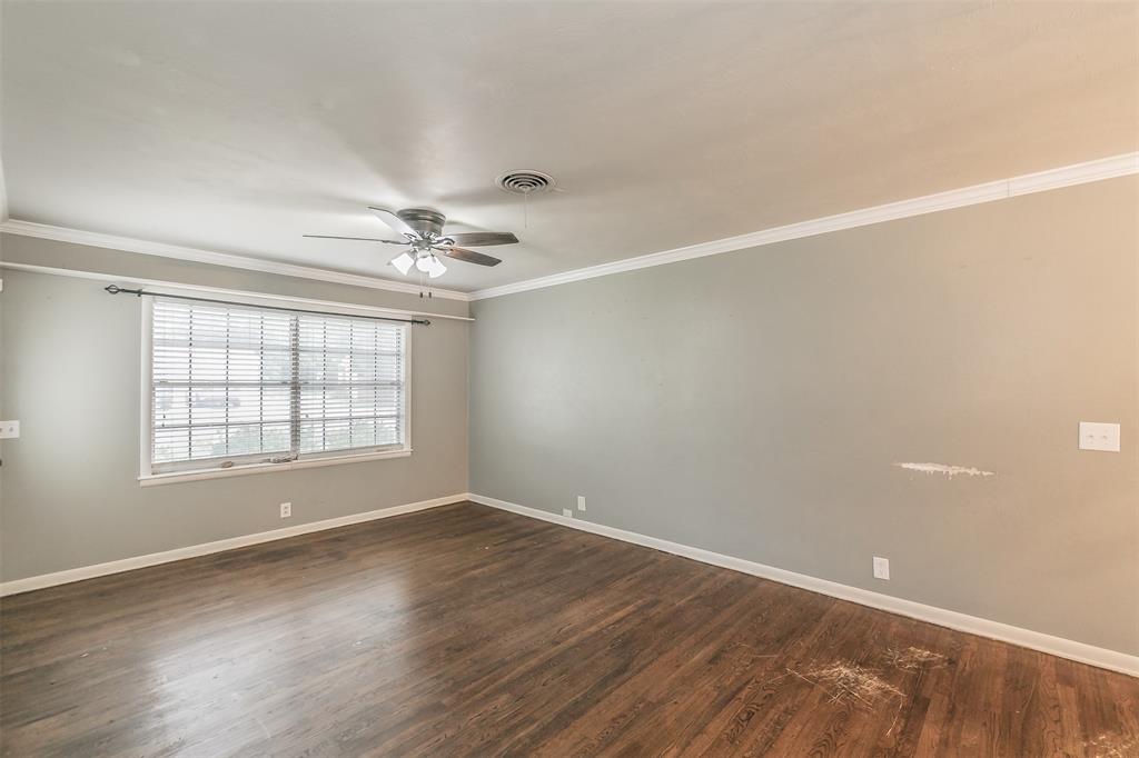 133 SE Newton Drive