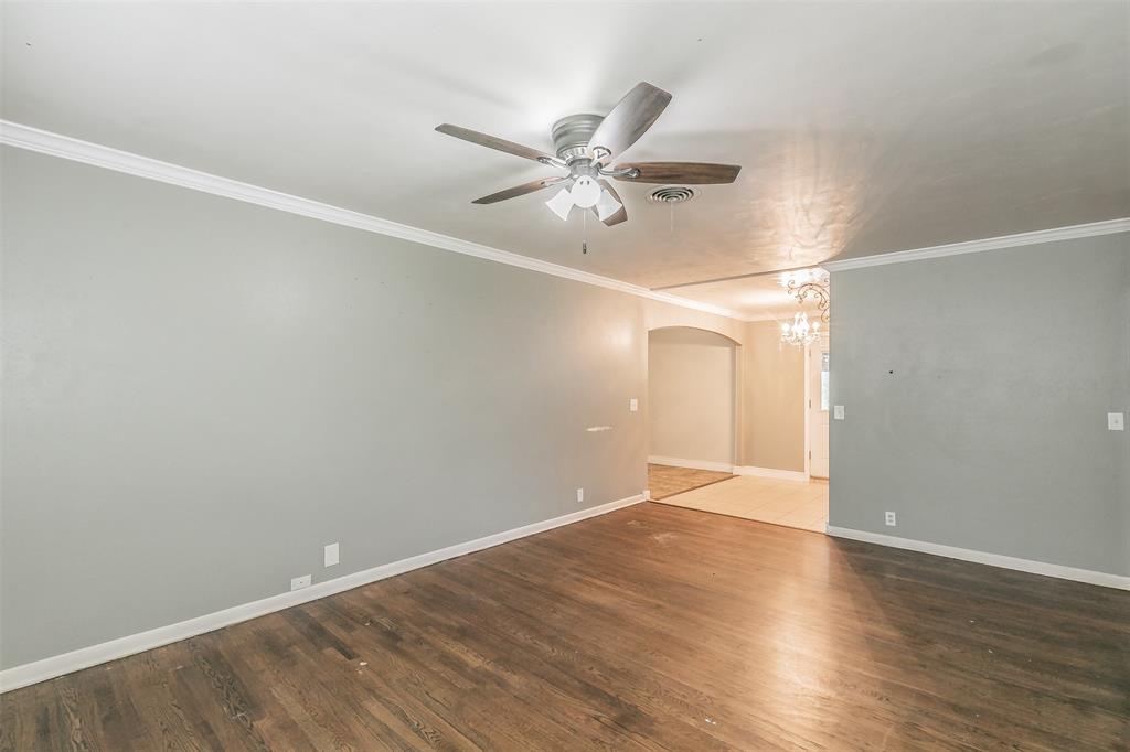 133 SE Newton Drive