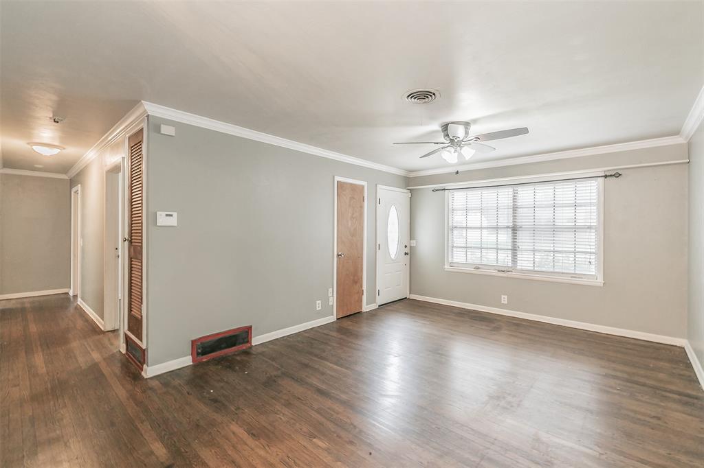 133 SE Newton Drive