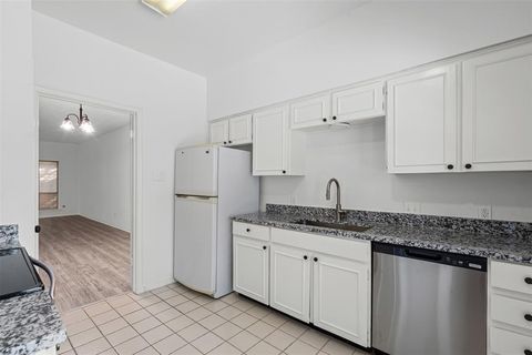Tiny photo for 4320 Bellaire Drive S #236W, Fort Worth, TX 76109 (MLS # 21197867)