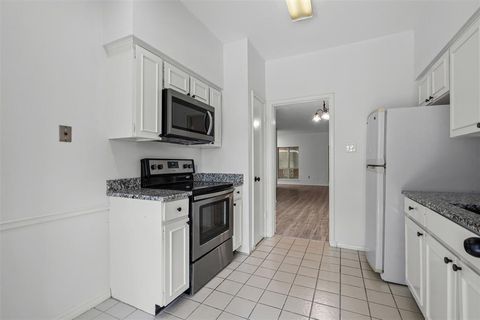 Tiny photo for 4320 Bellaire Drive S #236W, Fort Worth, TX 76109 (MLS # 21197867)