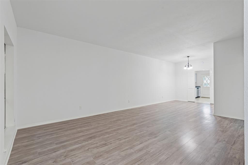 4320 Bellaire Drive S 236W