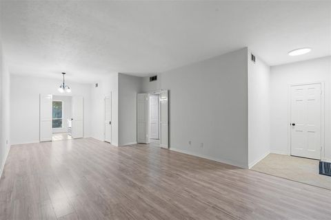 Tiny photo for 4320 Bellaire Drive S #236W, Fort Worth, TX 76109 (MLS # 21197867)