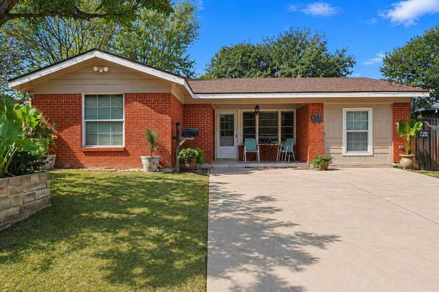 This 3-bedroom, 1-bath home features a versatile bonus room and sits in a high-demand location — just 5 minutes from TCU, 10 minutes from Sundance Square, and minutes from major highways. With strong rental potential and endless opportunities for updates or a long-term buy-and-hold strategy, this property is the perfect addition to any portfolio. It’s also a fantastic option for first-time homebuyers looking for an affordable home in a prime Fort Worth area, close to shopping, dining, entertainment, and major employers. Whether you’re investing or settling into your very first home, this property offers value, convenience, and opportunity all in one.