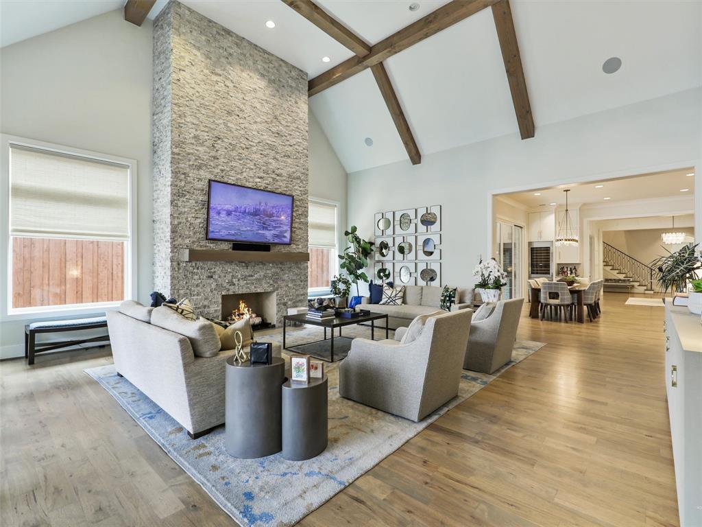 Lawn-Glen Abbey - Residential