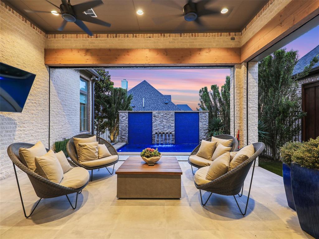 Lawn-Glen Abbey - Residential