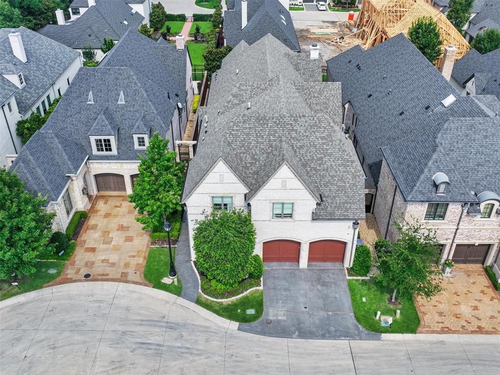 Lawn-Glen Abbey - Residential