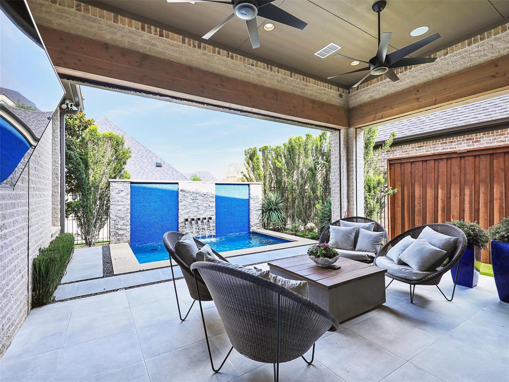 Lawn-Glen Abbey - Residential