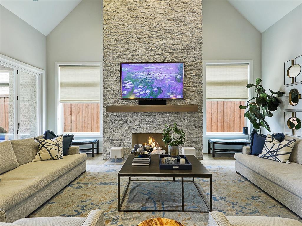 Lawn-Glen Abbey - Residential