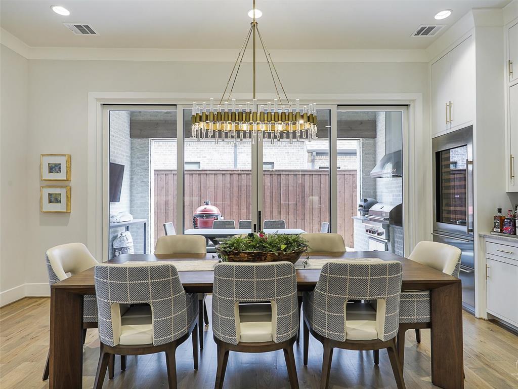 Lawn-Glen Abbey - Residential