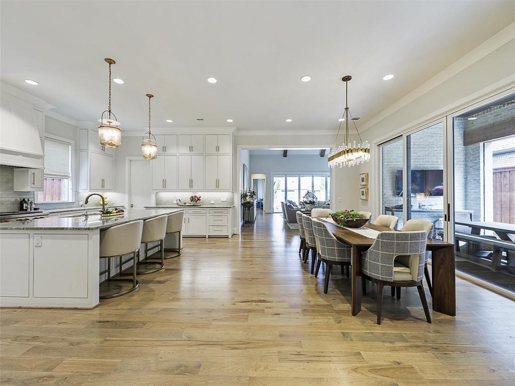 Lawn-Glen Abbey - Residential