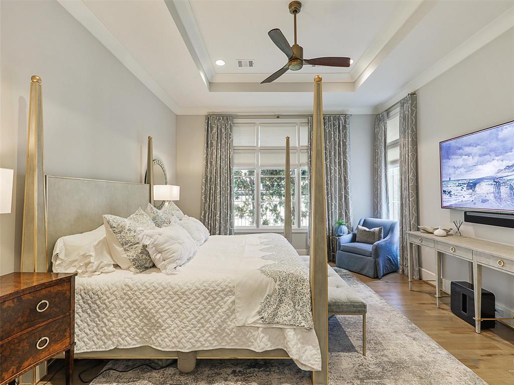 Lawn-Glen Abbey - Residential