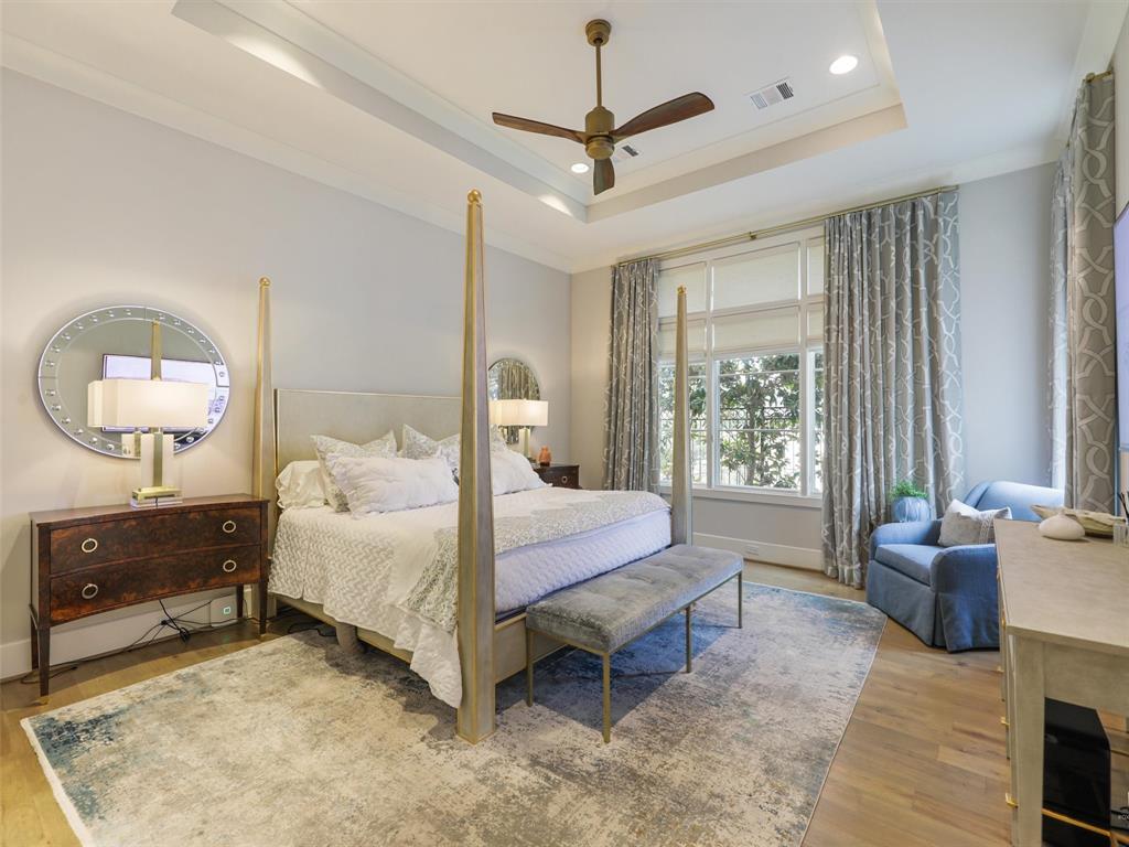 Lawn-Glen Abbey - Residential