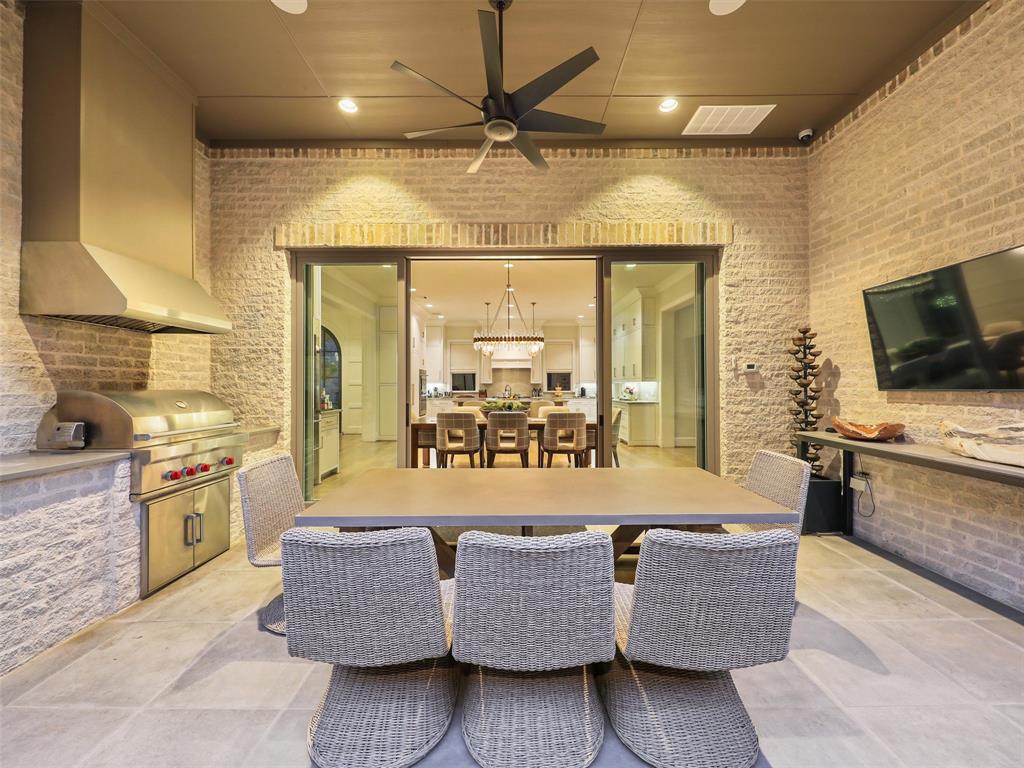 Lawn-Glen Abbey - Residential