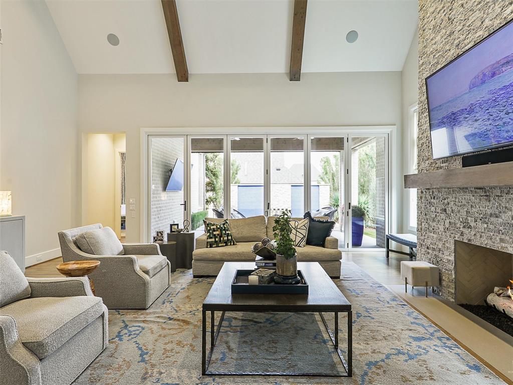 Lawn-Glen Abbey - Residential