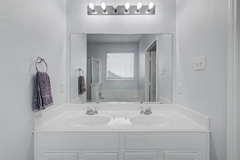 Creek Village At Providence - Residential